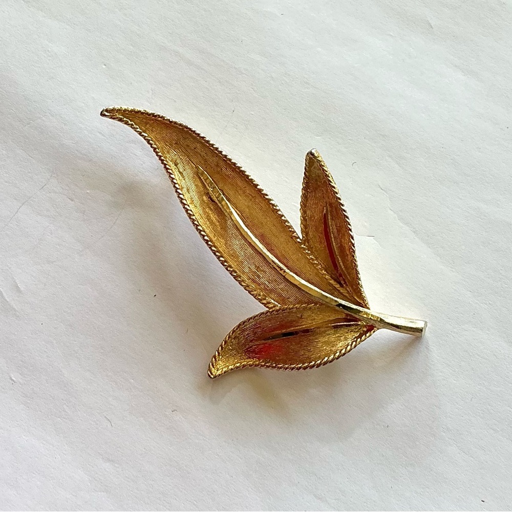 Vintage BSK Gold Leaf Brooch